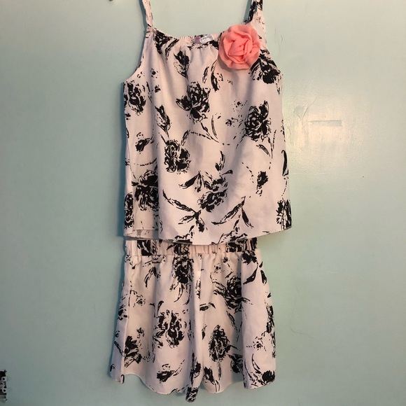 Other - Rose 🌹 short set